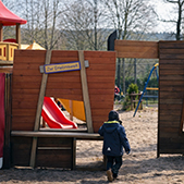 Spielerisch lernen im Kinder-Erlebnisbereich des Tierparks Bad Pyrmont